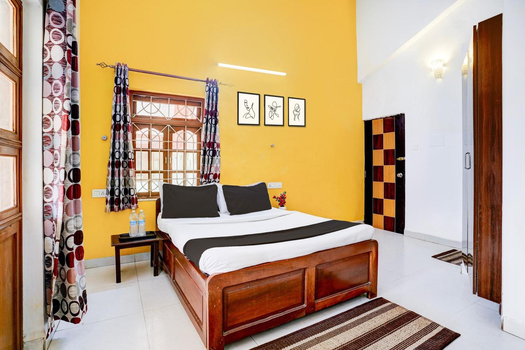 Oyo Flagship Triple Beach Guest House Benaulim Bagian luar foto