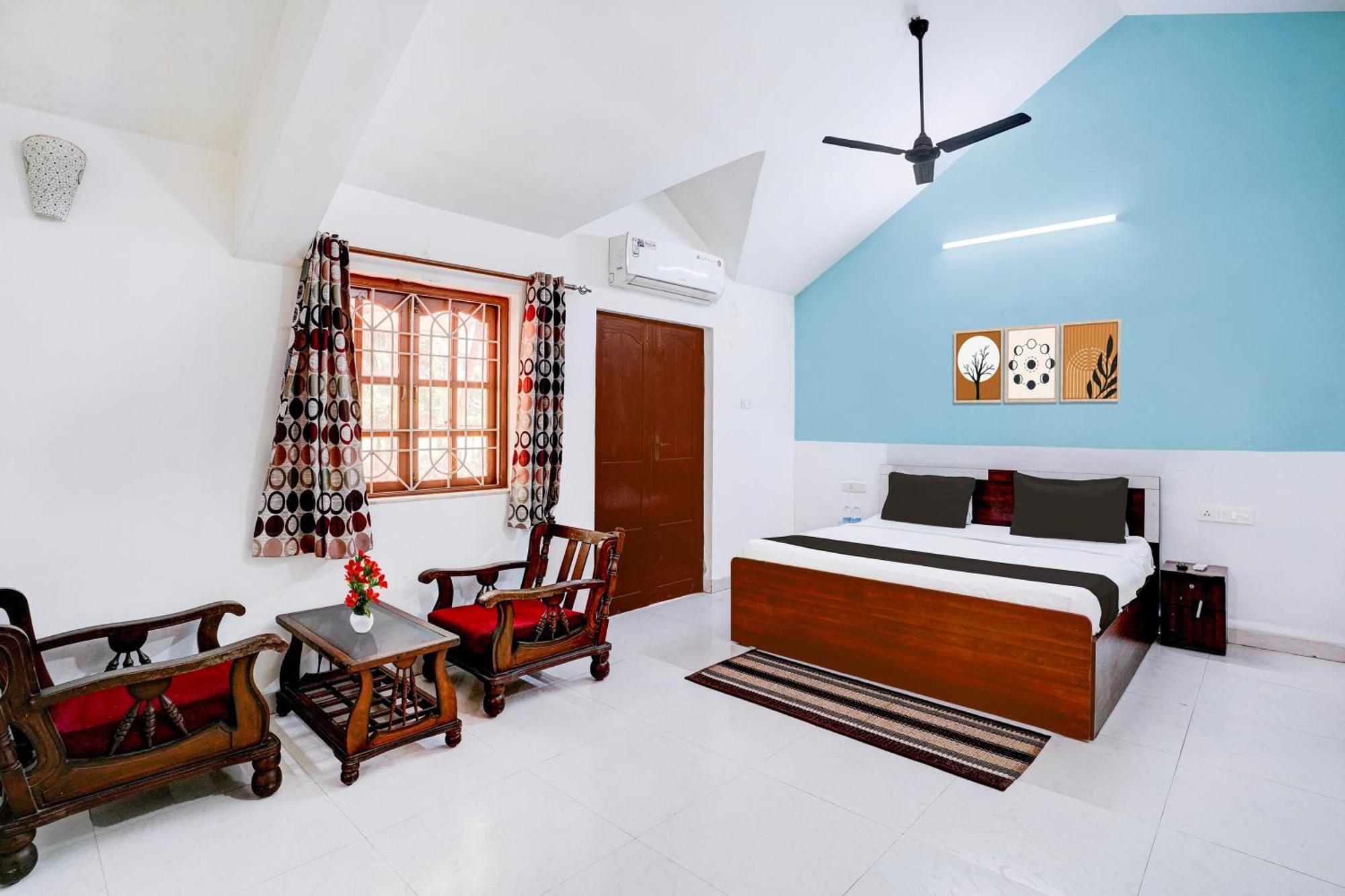 Oyo Flagship Triple Beach Guest House Benaulim Bagian luar foto